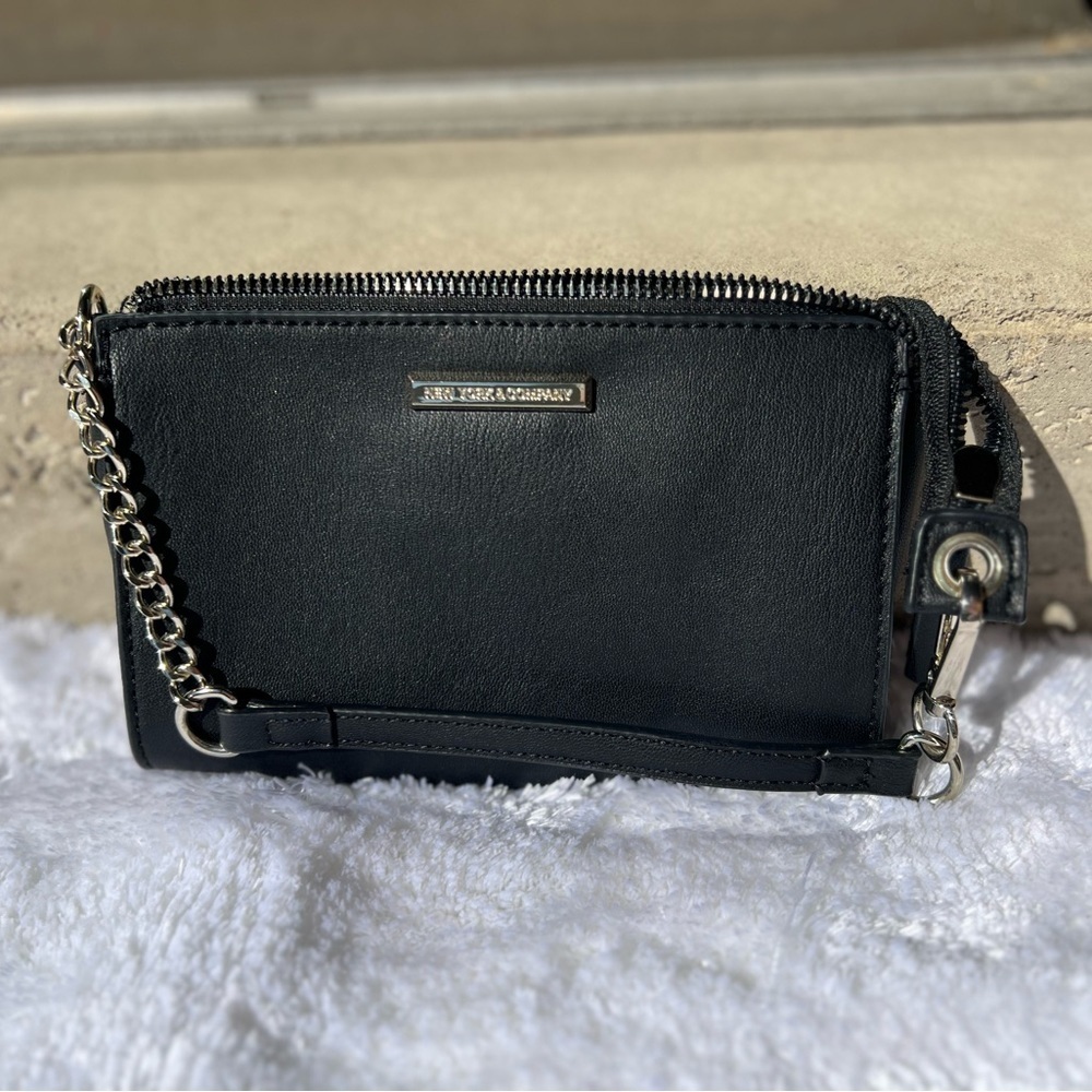 New York & Company black mini shoulder bag - Picture 2 of 11